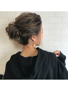 ヘアメイクサロンシャルメ(Hair Make Salon CHARMER) オールバック☆クールシニヨン