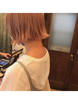 ラレイ(Lalei) *ペールピンク 切りっぱなしボブ 辻幸奈 表参道