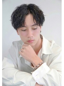 ゴールド 京都(GOALD) センターパートツイストスパイラル