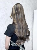 ベージュ×ハイライト