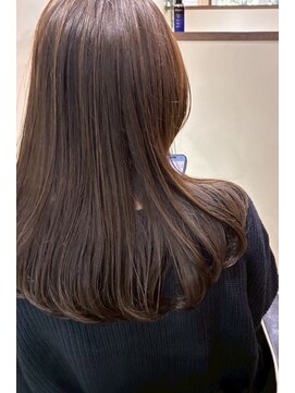 ラテ 上尾(Latte) 広がりを防ぎサラサラに仕上がる酸熱トリートメント