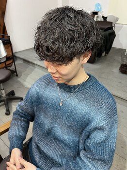 ネオ(Neo)の写真/ツイストスパイラルパーマで差をつける！メンズカジュアルデザイン☆