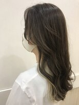 カール 鶴川店(K：R)&nbsp;ハッシュカット/グレージュ/ツートンカラー/鶴川