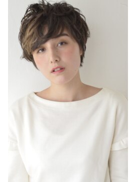 キートスバイガーランド (Kiitos by Garland) [Kiitos/吉祥寺]☆ポイントカラーウェーブショート☆