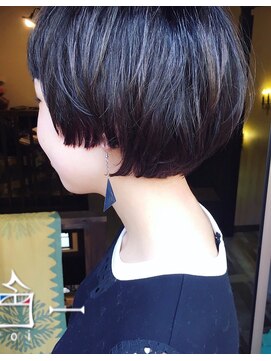 ロイ プラスアティック(roi ＋attic) 谷町6丁目美容室◇異空間美容室roi◆