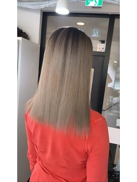 ラフ 難波店(LAFF) #黒髪#ボブルフ#ネビージュ#小顔#ワンレン