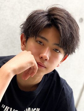 エルマーク(L-MARK) センターパートニュアンスパーマ韓国カルマパーマコンマヘア