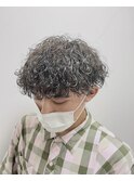 外国人風波巻きプードルパーマ