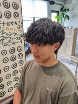 コワファーストナガサキシャンプーボーイ(COIFF1RST NAGASAKI SHAMPOO BOY) ショートマッシュウルフ×波巻きスパイラルパーマ