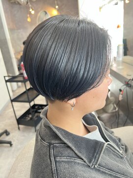 ラビス 浦和(Lovis) 似合わせカット/ハッシュカット/フルバング/レッドブラウン