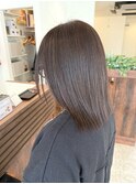 艶髪/ブラウングレージュ/切りっぱなしミディアム