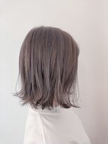 リリス(Lilith)&nbsp;ミディアム/深み透明グレー赤味が嫌いな方に/10代/20代/30代