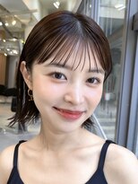 メゾンアクア 表参道(Maison ACQUA)&nbsp;切りっぱなしボブチェリーブラウンミニウルフ前髪縮毛矯正表参道