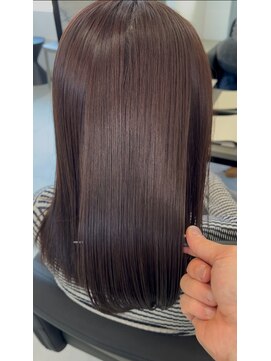 エン 久安(en.) 髪質改善で叶う鏡面ボブ｜ラベンダー風透明感カラー