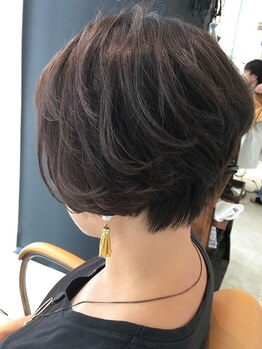 ムス ヘアー(MUSU HAIR)の写真/大人女性の髪のお悩みに応えてくれる丁寧なカウンセリングと施術で、ワンランク上の大人女性に―。