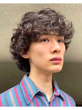 ナループロアオハナ(Nalu pu loa ohana) 海外風ウルフパーマくるくるパーマ
