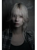 シン(syn) ミディアムウルフ