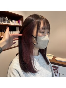 ウルカ 浦和美園(ulQua) イヤリングカラー×チェリーレッド