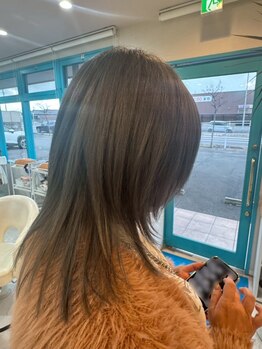 リンナヘアー(Rinna hair)の写真/ケア×デザイン妥協したくない方！トリ-トメントを是非お試しください☆触りたくなるうるツヤヘアに