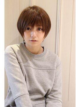 レウナ 外苑前(Reuna) 黒髪でも可愛く決まるミニマムショート