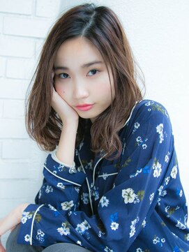 ルティア(Lutia) センターパート ゆるふわ 大人可愛い ☆