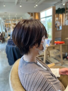 アドラーブル 万代店 (adorable) 【大人かわいい】【ショートボブ】20代30代40代