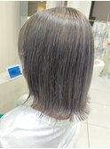 透明感グレージュ×外ハネ