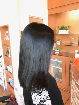 ヘアメイク エアー(hair make AIR) お手入れカンタンセミロング。