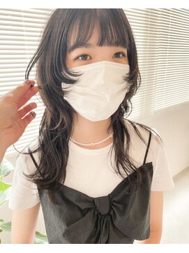 シイカ(sika.) ミディアムウルフ