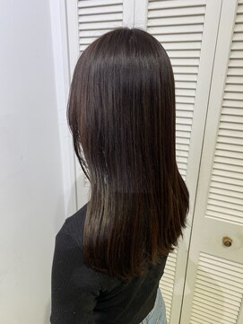 アドラーブル 万代店 (adorable) 【顔まわりデザイン】 暗めラベンダーグレー　ウルフスタイル