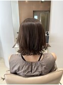 くびれヘア＊ミディアム＊外はねヘア