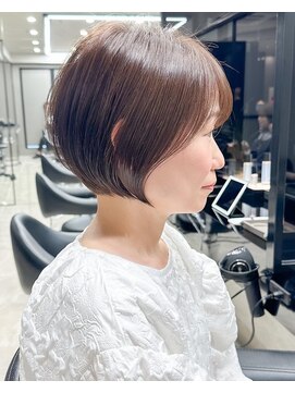 ハルキミナト ジャパン トウキョウ(HARUKI MINATO japan TOKYO) 30代40代50代耳かけショート前髪なしハンサムショートカット