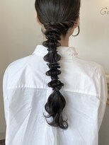 ゴカン(Gokan)&nbsp;編み下ろしヘア/yui