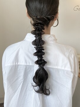 ゴカン(Gokan) 編み下ろしヘア/yui