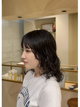 シアン 栄店(CYAN.) ミディアムヘアにレイヤーパーマ！