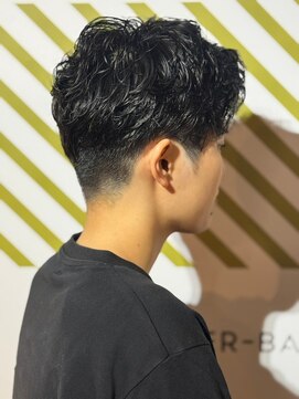 バーバーバー 四谷(BARBER-BAR) ビジネス爽やかシャドーパーマスタイル