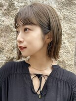 ガーデンヨコハマ(GARDEN YOKOHAMA)&nbsp;切りっぱなしボブ　外ハネ　オリーブグレー　ワイドバング