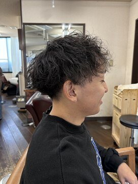 アート(art) 波巻きパーマ