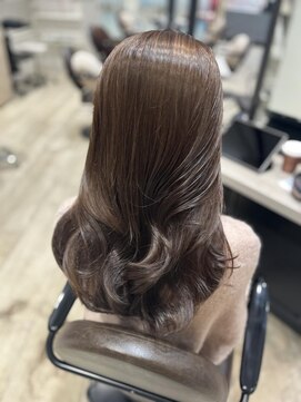 ユーフォリア 銀座本店(Euphoria) Mako マロンベージュ 透明感 ブリーチなし 似合わせ