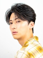 オーシャントーキョーオーバー 渋谷(OCEAN TOKYO OVER)&nbsp;メンズフェザーパーマ刈り上げセンターパートニュアンスパーマ