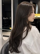 シティ(CITY)&nbsp;透明感グレージュ×ロングレイヤーで柔らかな艶髪に【CHICA】