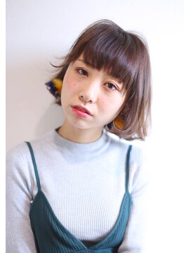 テューア ヘア ガーデン(tua hair garden) 空気感のあるカジュモテショートボブ