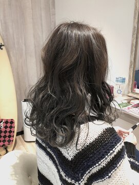 カナロア(KANALOA) KANALOA☆アッシュグレーハイライト