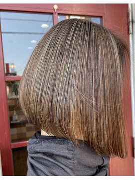 サロンドノア(Salon de NoA) 前下がりボブ