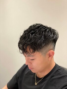 グリーディーフォックス 代々木(Greedy FOX) かき上げヘア/サイドパート/韓国マッシュ/フェードカット/代々木