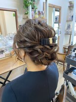 ロカット サロン(Roquat Salon)&nbsp;卒業式シニヨンアップアレンジ【ヘアセット/立川/立川/国分寺】