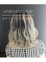 バトー(bAteAu)&nbsp;ブラウン、グラデーション、エクステ、インナー、ハイライト