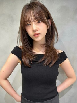 ロンド アンブル 四条烏丸(Lond ambre) ワンカールのシンプルヘアだからこそレイヤーでグッと印象的に