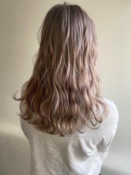 エル セルカ 高田馬場(el CERCA) 韓国風ピンクベージュカラー