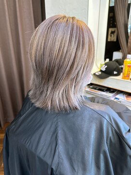 ログ(L.O.G) カット+バレイヤージュorエアータッチ+トリートメント 【那覇】